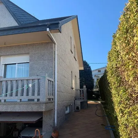 Agradable Casa De Piedra Con Aparcamiento Y Jardin Pontevedra
