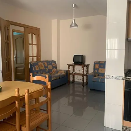 Agradable Casa De Piedra Con Aparcamiento Y Jardin Pontevedra