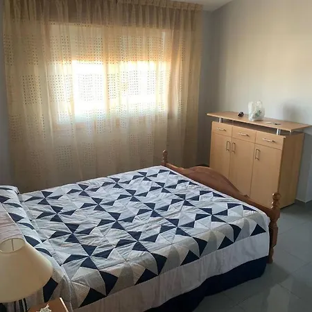 Agradable Casa De Piedra Con Aparcamiento Y Jardin * Pontevedra